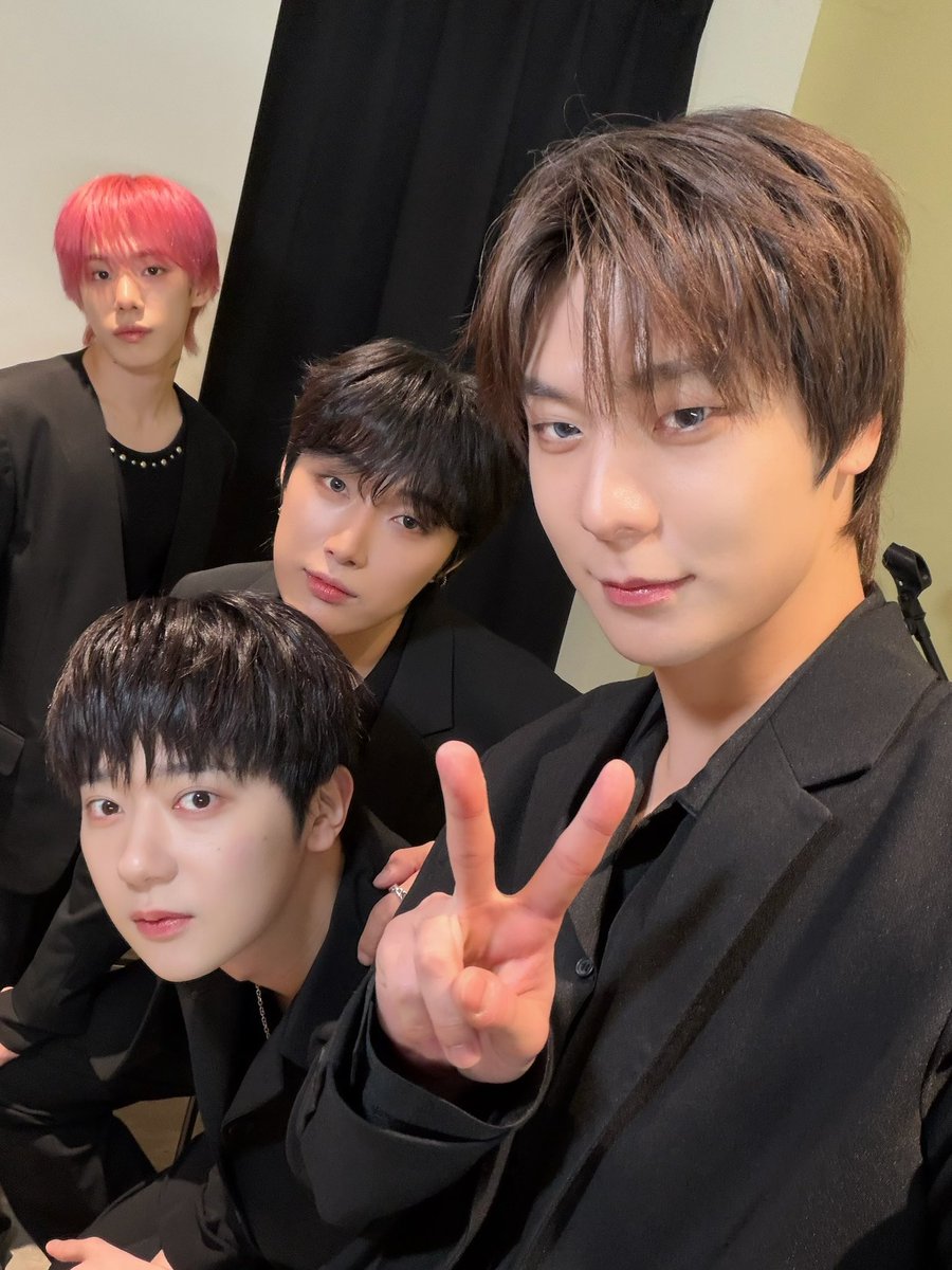 Behind-the-scenes cut of OMEGA X