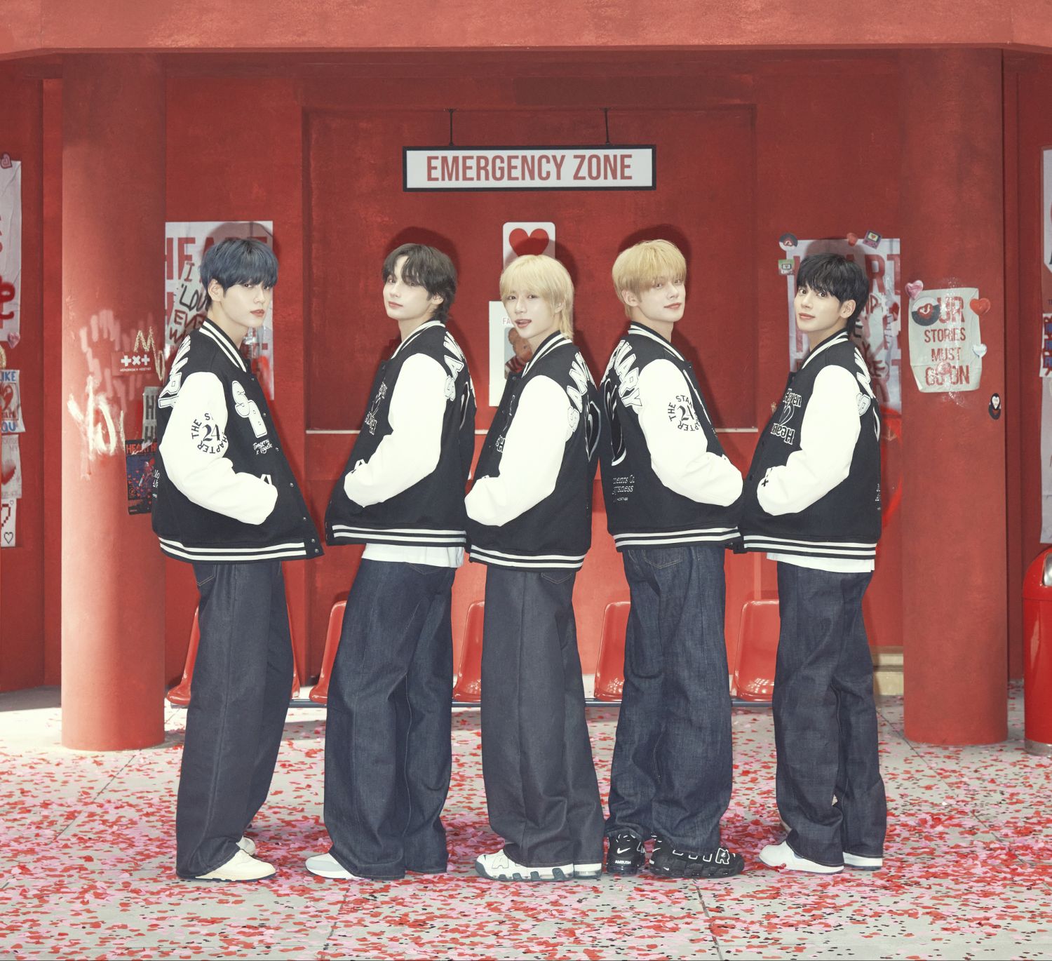 Potret di balik layar TOMORROW X TOGETHER