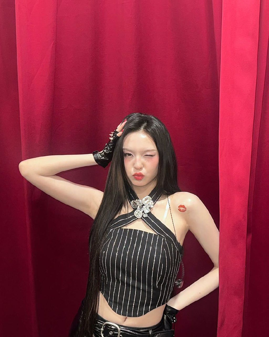 Chiquita (BABYMONSTER)的幕後花絮