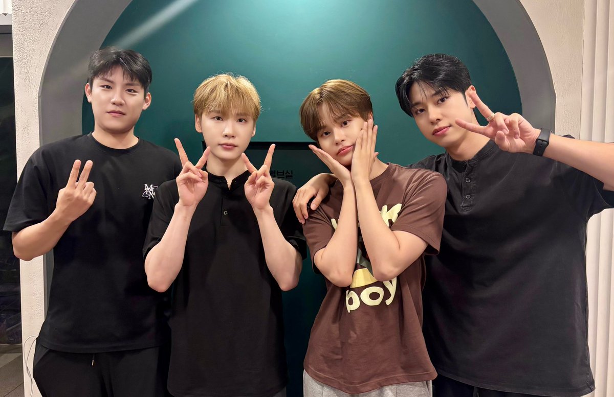 Recent activity shot of AB6IX