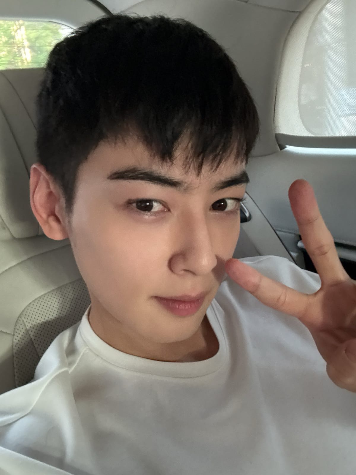 Behind-the-scenes cut of Park Han (AHOF)