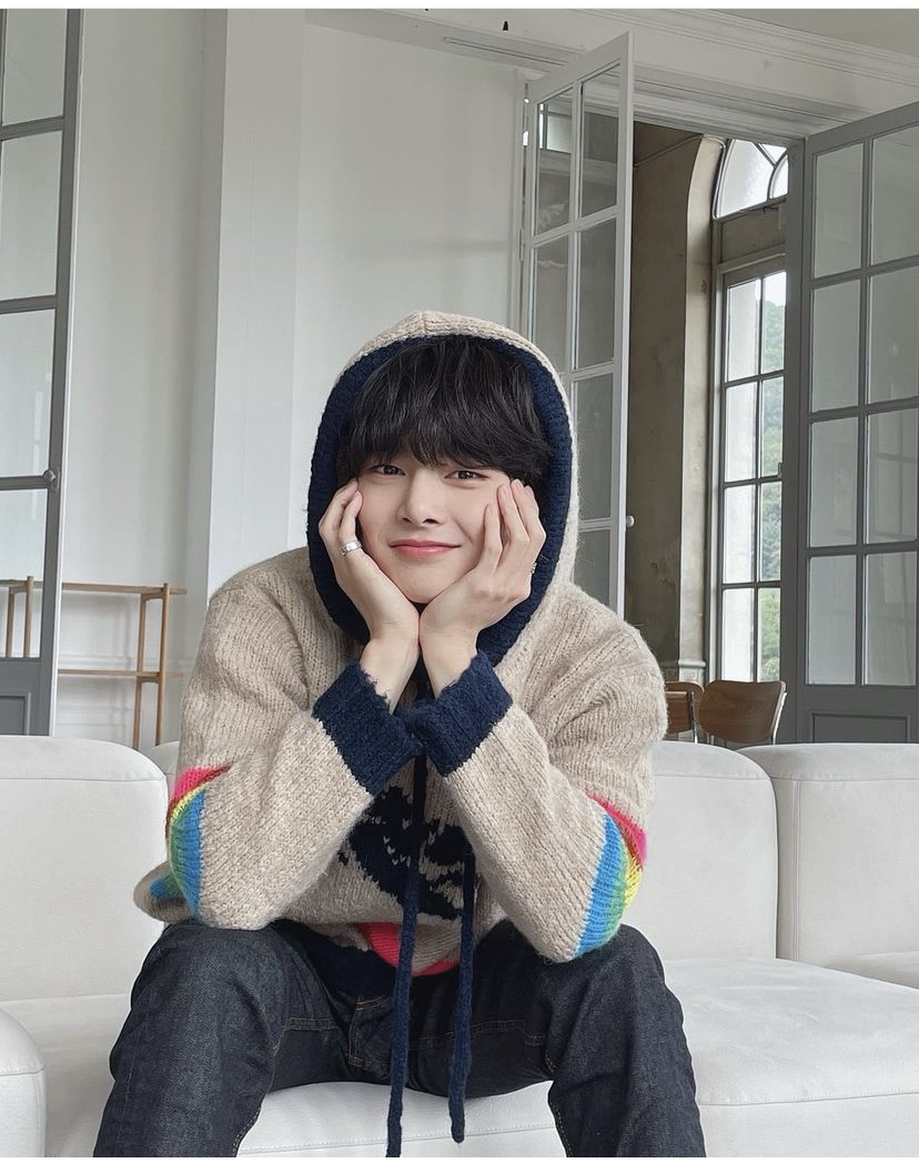 Momen yang diabadikan oleh penggemar I.N (Stray Kids)