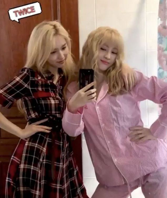 Latest photo of Mina (TWICE)