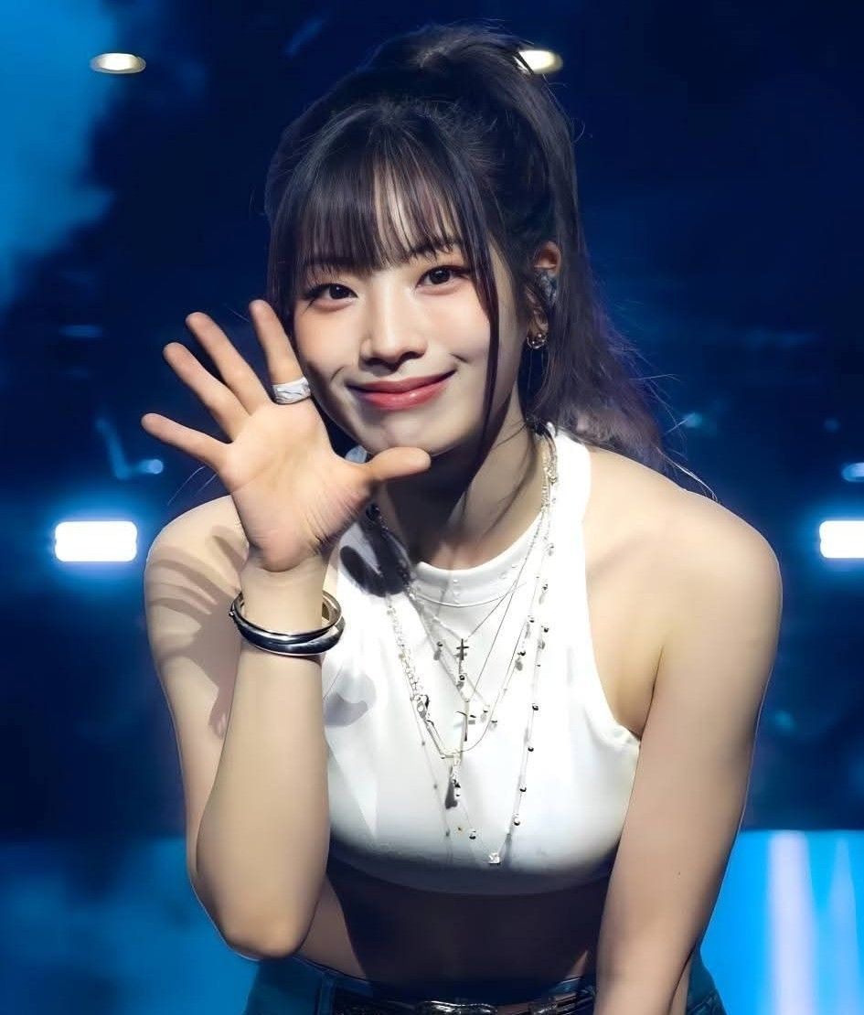 Behind-the-scenes cut of Dahyun (TWICE)