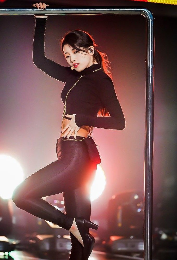 Momen yang diabadikan oleh penggemar Suzy