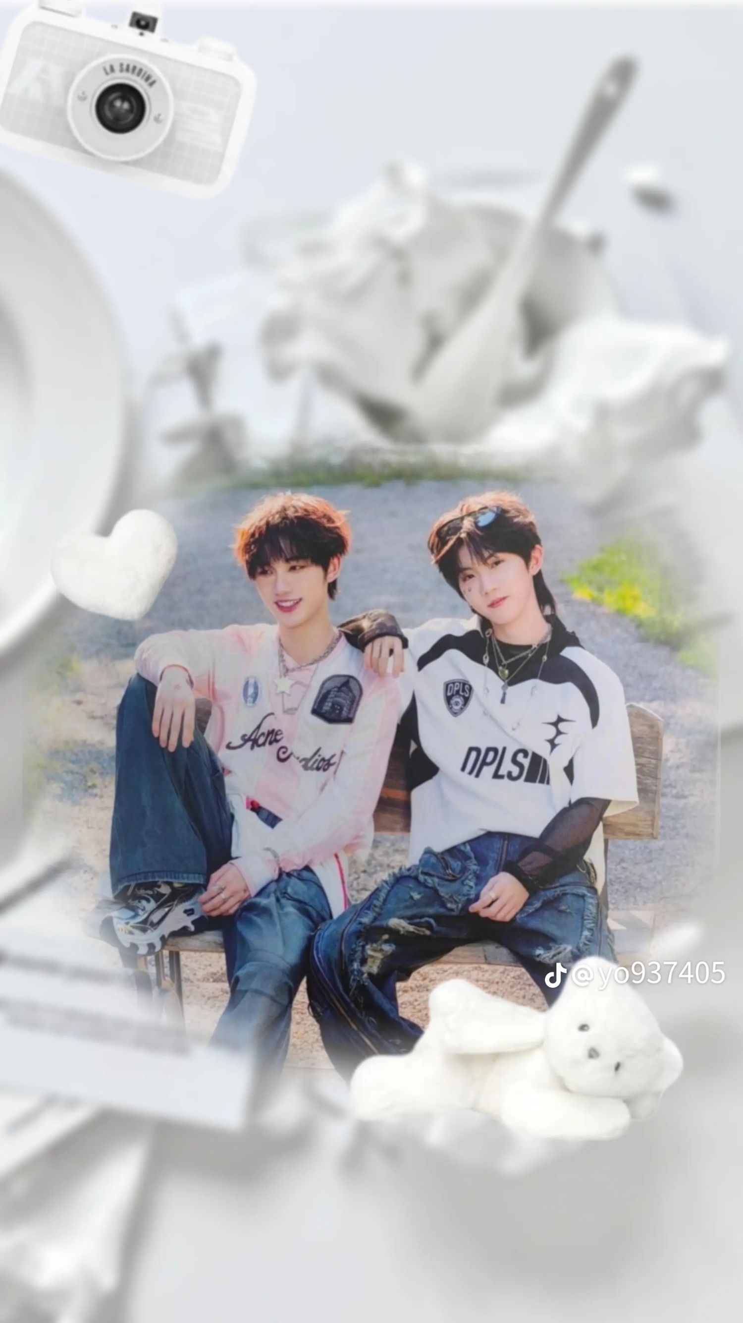 The most beloved wallpaper among Board's fans