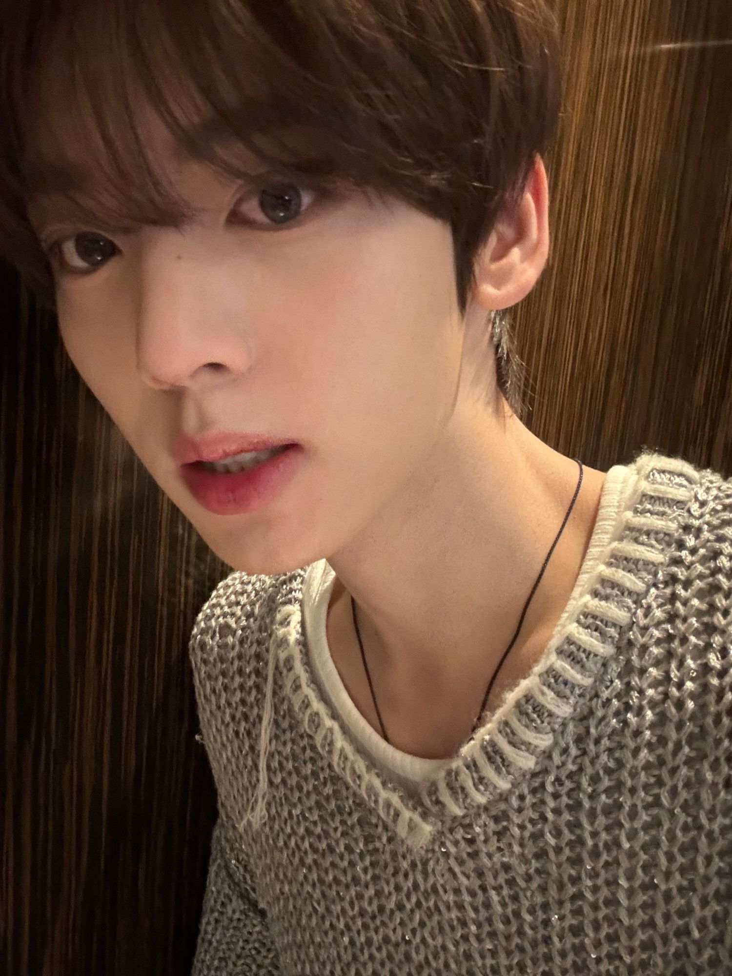 Behind-the-scenes cut of Han Yujin (ZEROBASEONE)