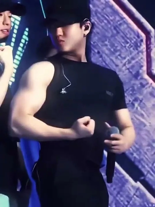 Latest photo of Changbin (Stray Kids)