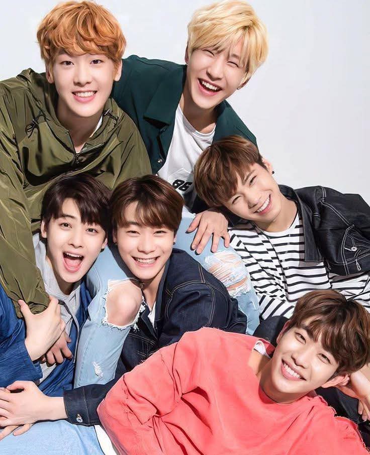 아스트로의 최신 사진