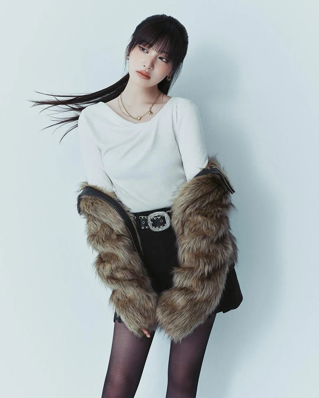 Behind-the-scenes cut of LIZ (IVE)