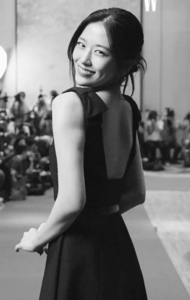 Latest photo of An Yujin (IVE)