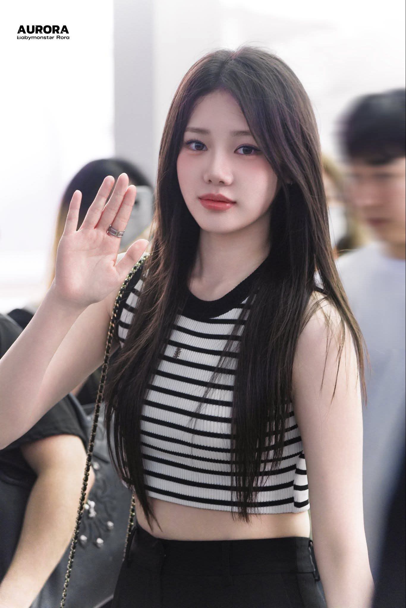 Latest photo of Rora (BABYMONSTER)
