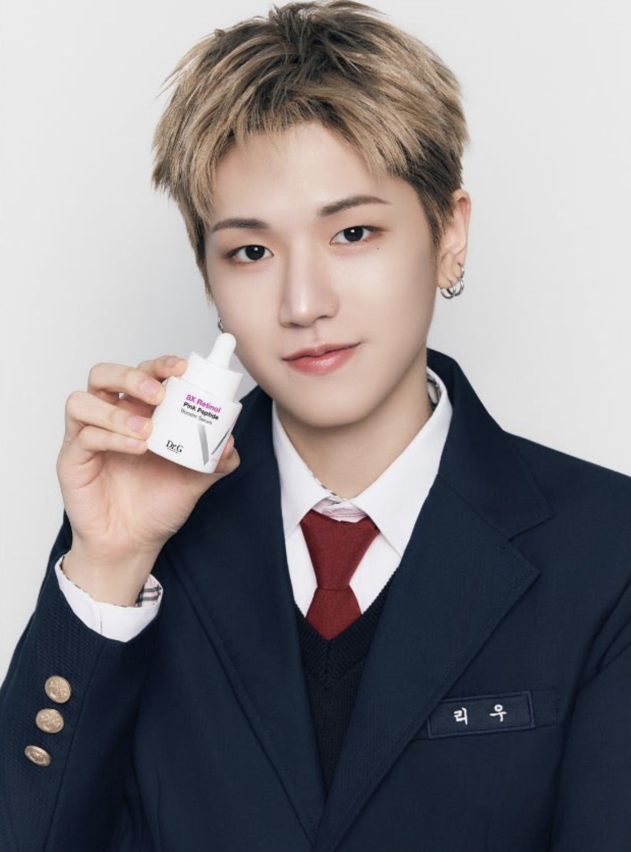 Latest photo of Riwoo (BOYNEXTDOOR)