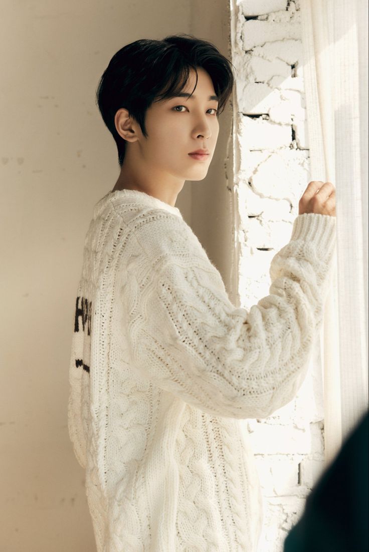 Behind-the-scenes cut of Wonwoo (SEVENTEEN)