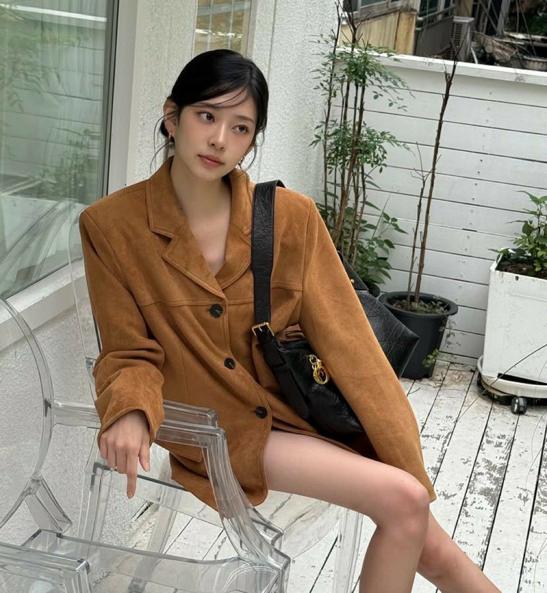 Behind-the-scenes cut of Kim Minju