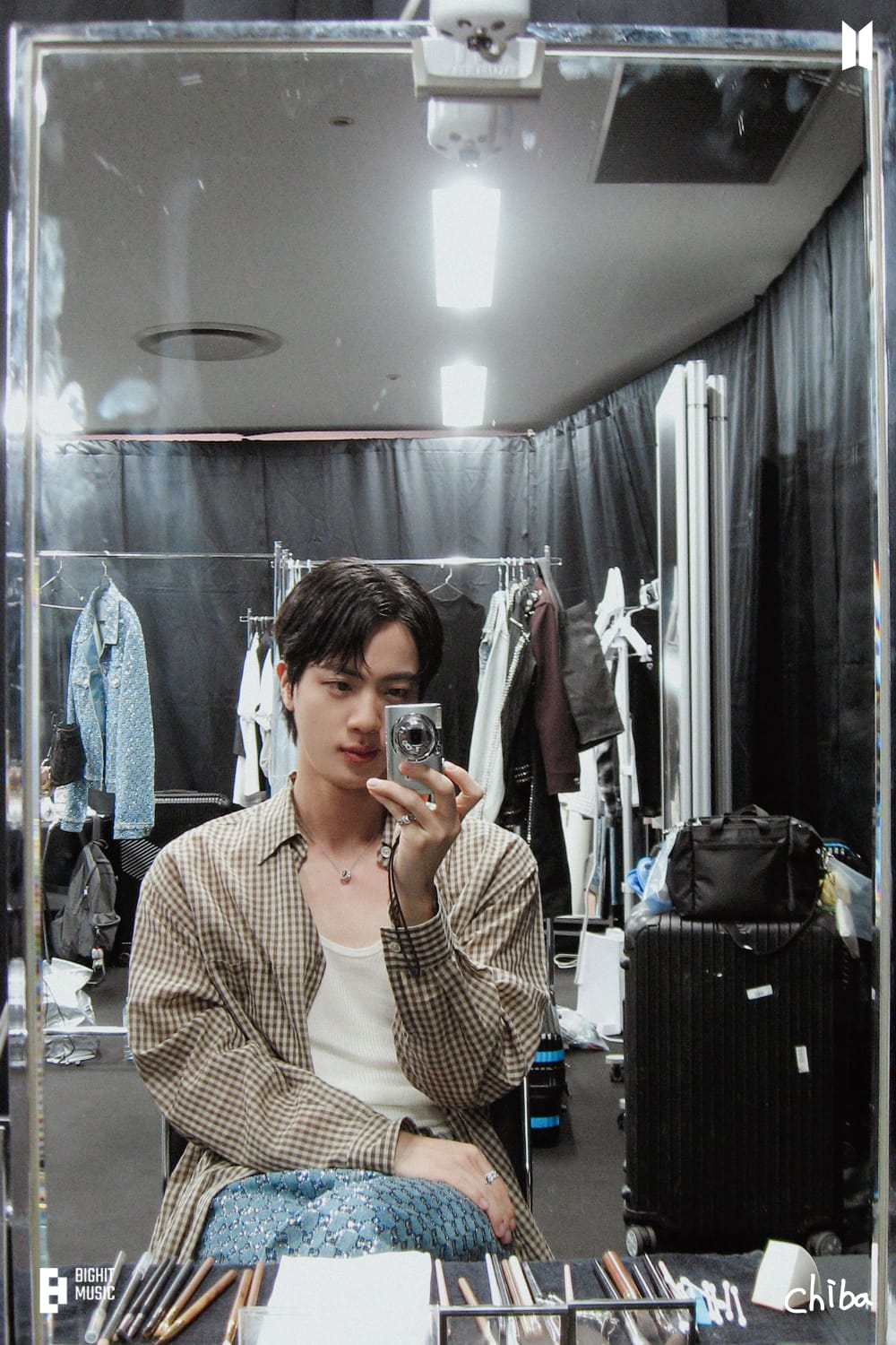 Latest photo of Jin (BTS)