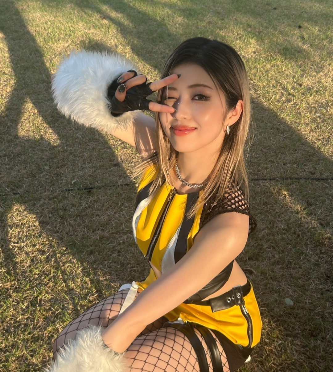 A moment captured by Tanaka Yuuki (IS:SUE)'s fan