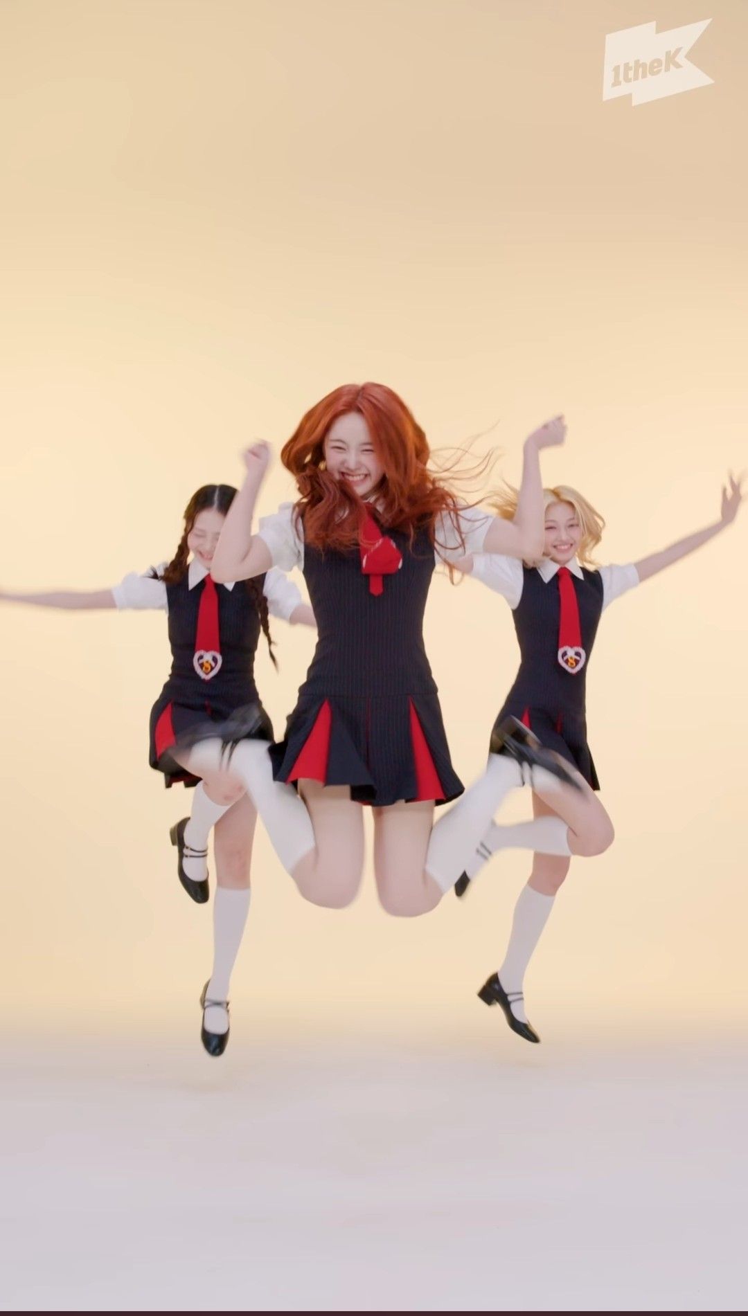 Today's most popular wallpaper in the UNIS community