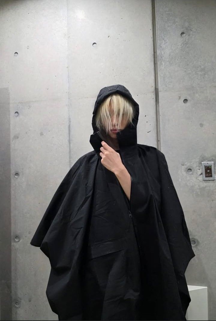 Latest photo of Felix (Stray Kids)