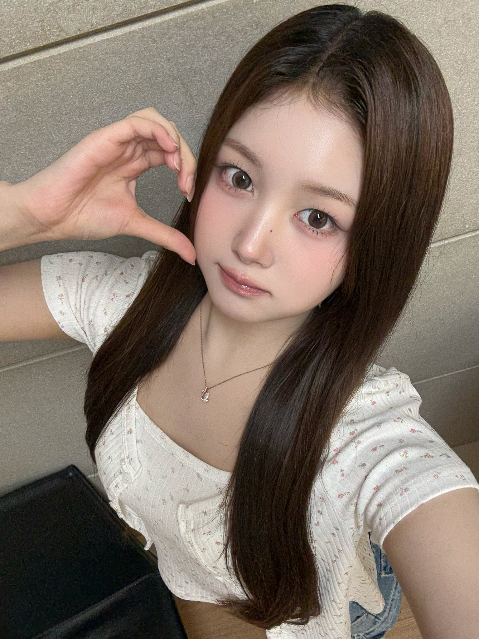 Potret di balik layar Joobin (tripleS)