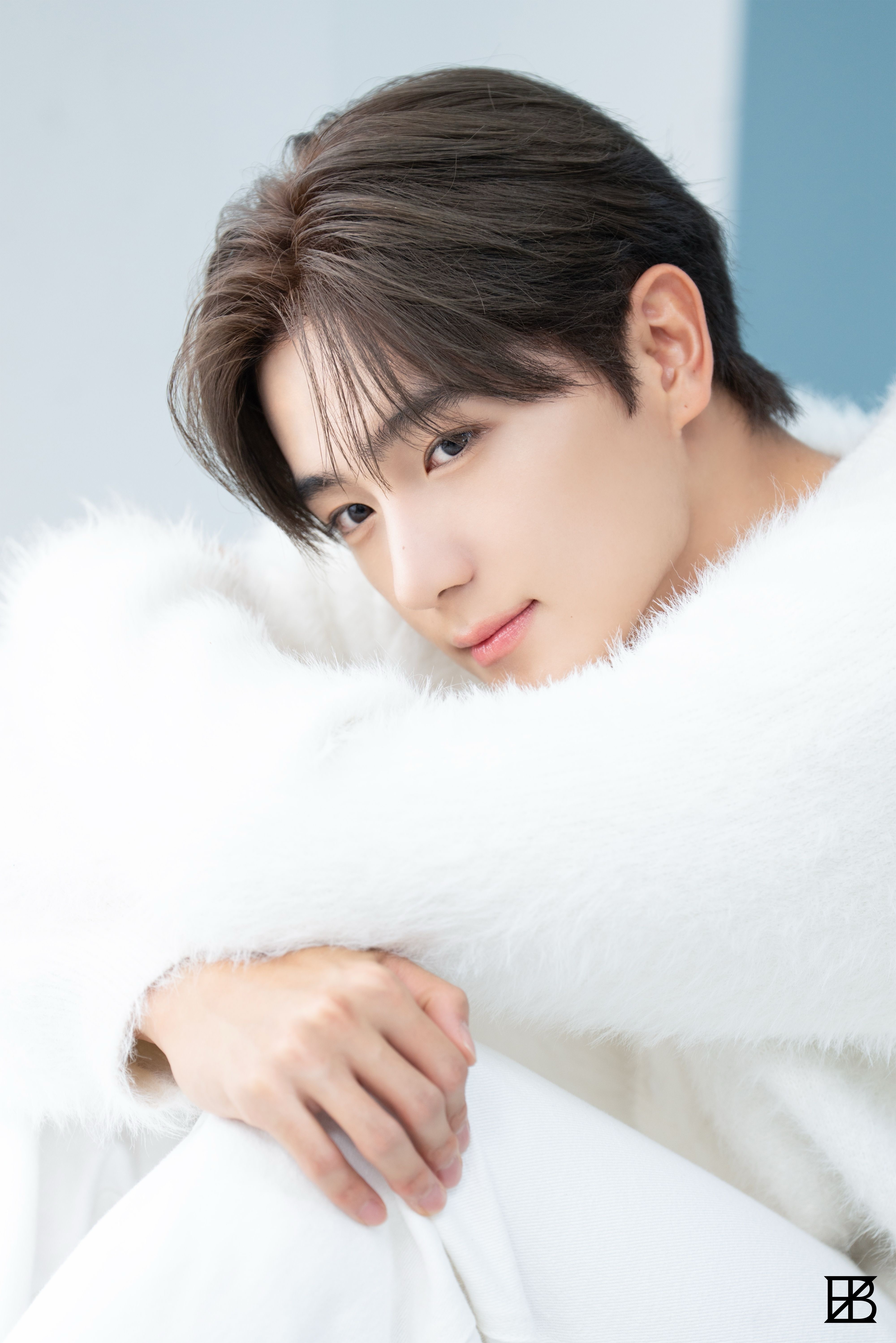 贤在 (THE BOYZ)粉丝拍下的瞬间