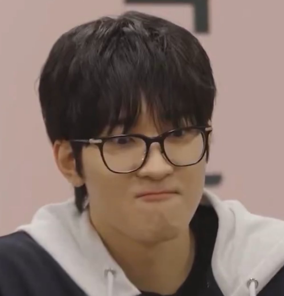 Recent activity shot of Wonwoo (SEVENTEEN)