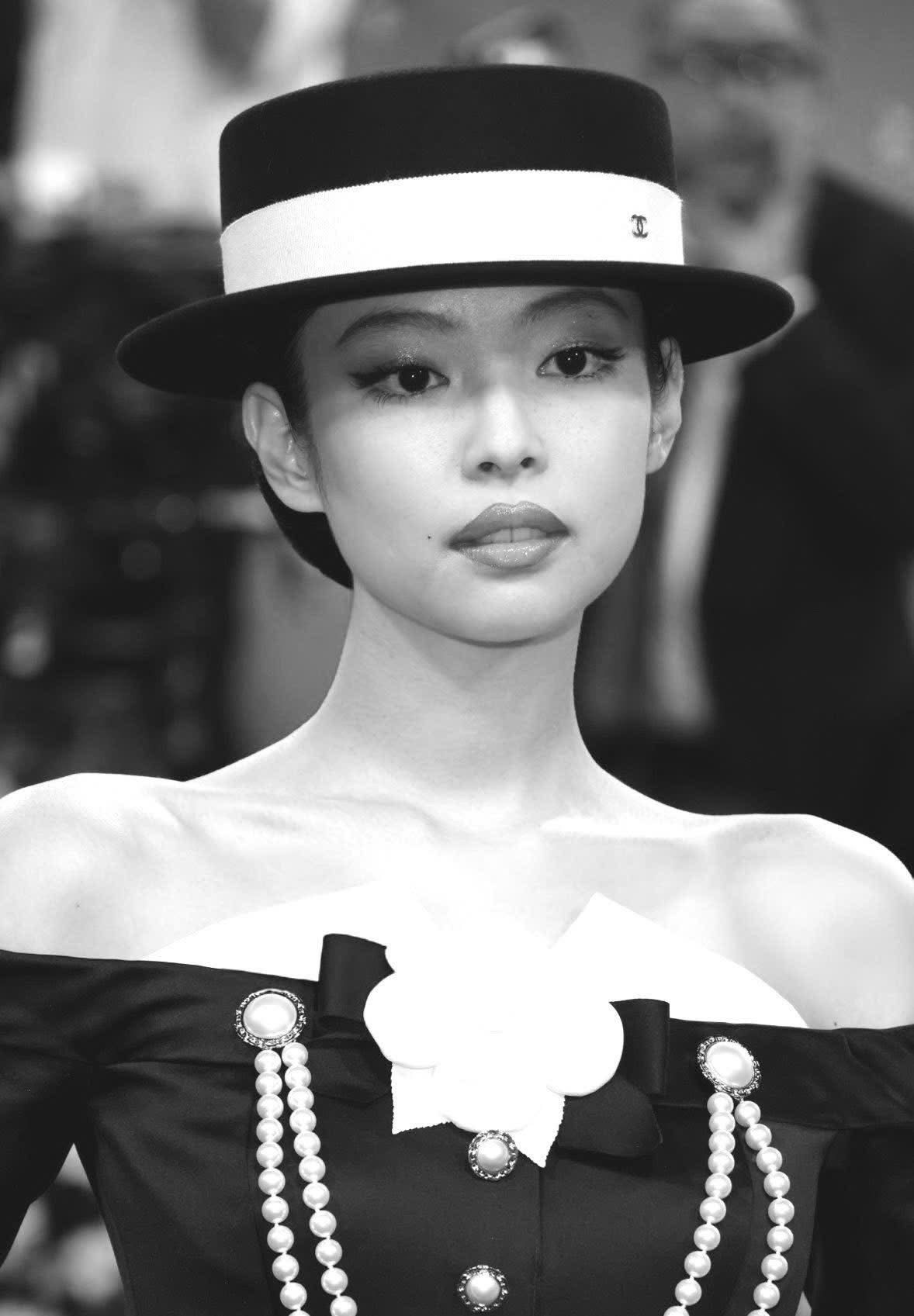 A moment captured by Jennie (BLACKPINK)'s fan
