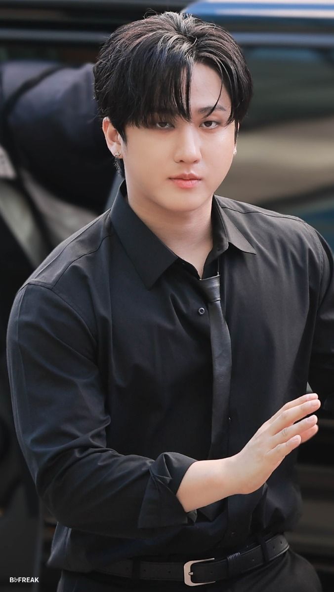 Wallpaper terpopuler hari ini di komunitas Changbin (Stray Kids)