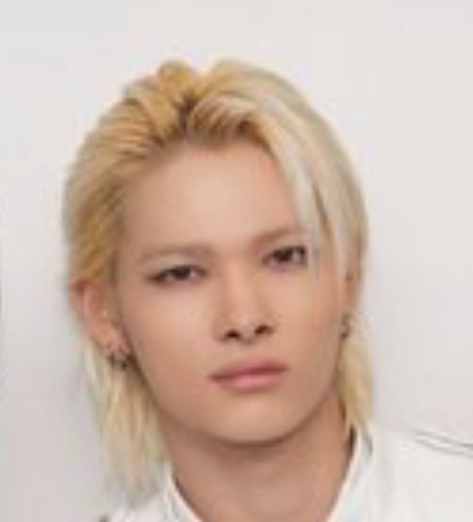 NI-KI (ENHYPEN)的最新照片