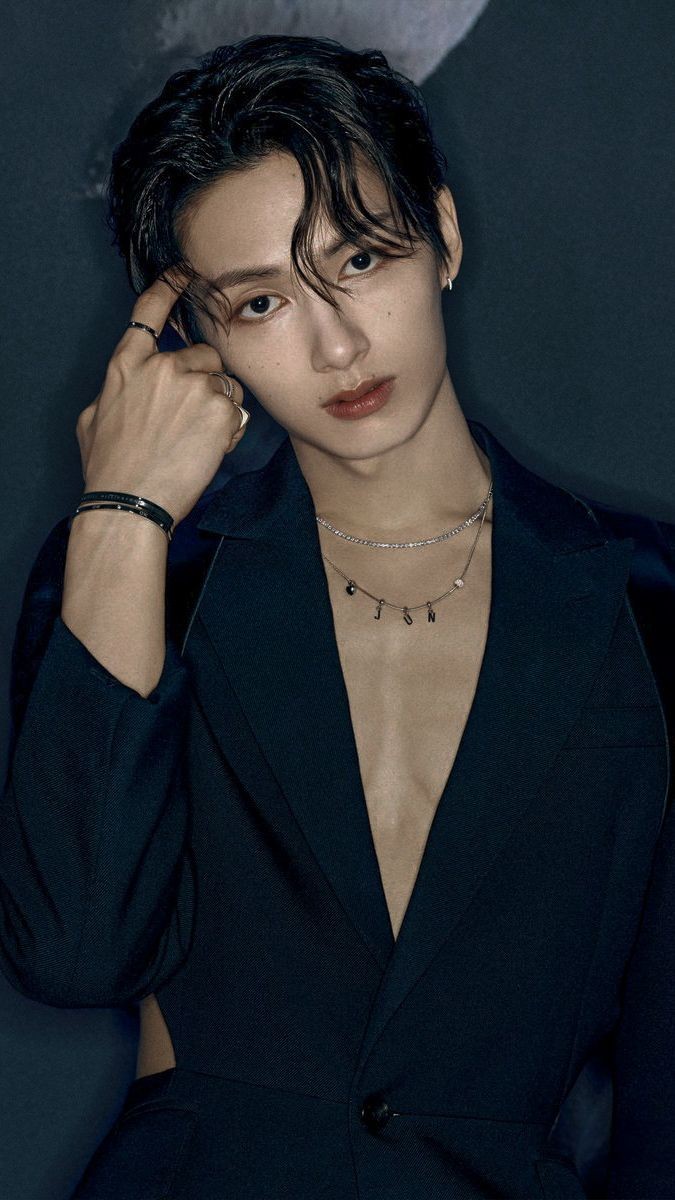 A moment captured by Jun (SEVENTEEN)'s fan