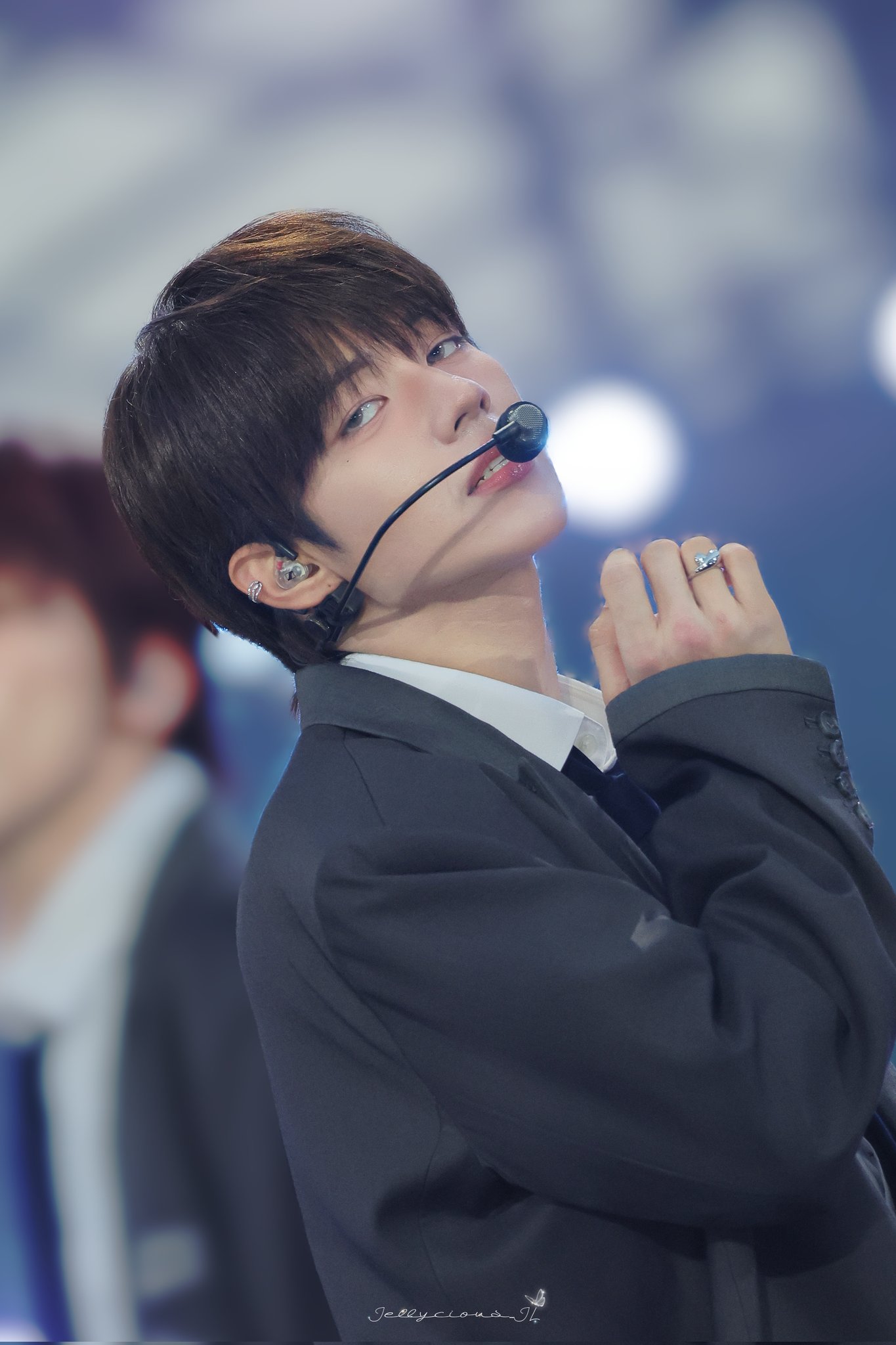 Latest photo of JL (AHOF)