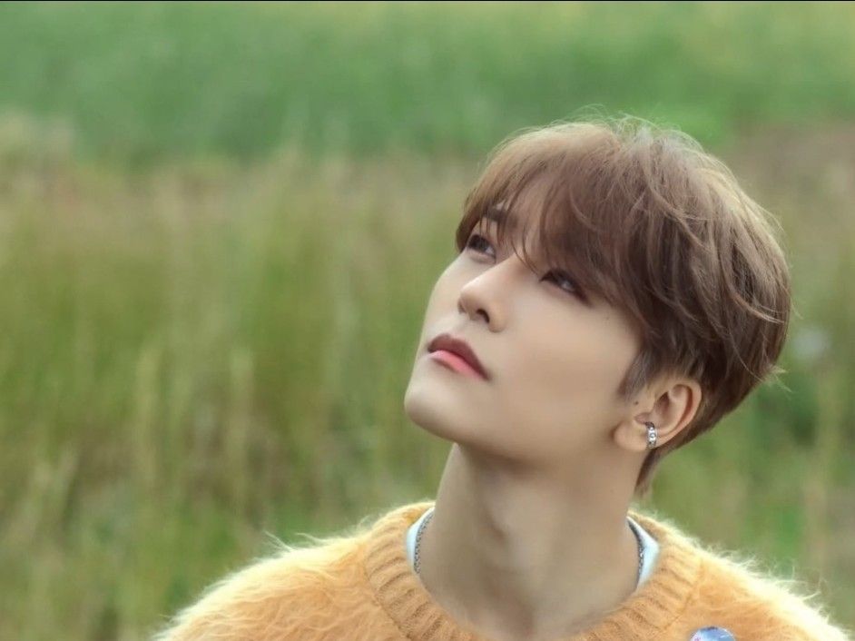 Today's hottest K-pop community feed