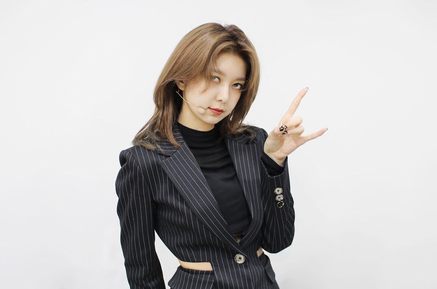 A moment captured by Dami (DREAMCATCHER)'s fan