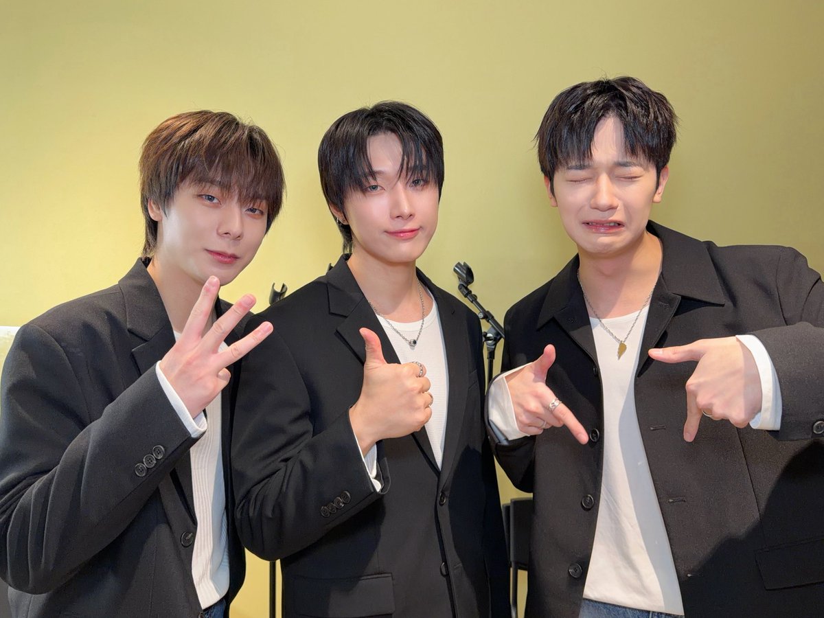 A moment captured by OMEGA X's fan