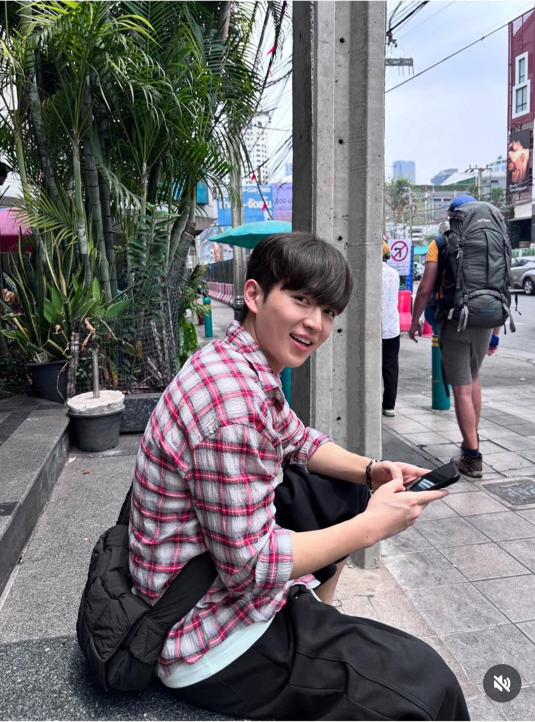 Behind-the-scenes cut of UP10TION