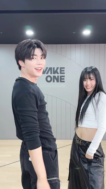 최애 팬덤이 추천하는 박건욱 (제로베이스원) 배경 이미지