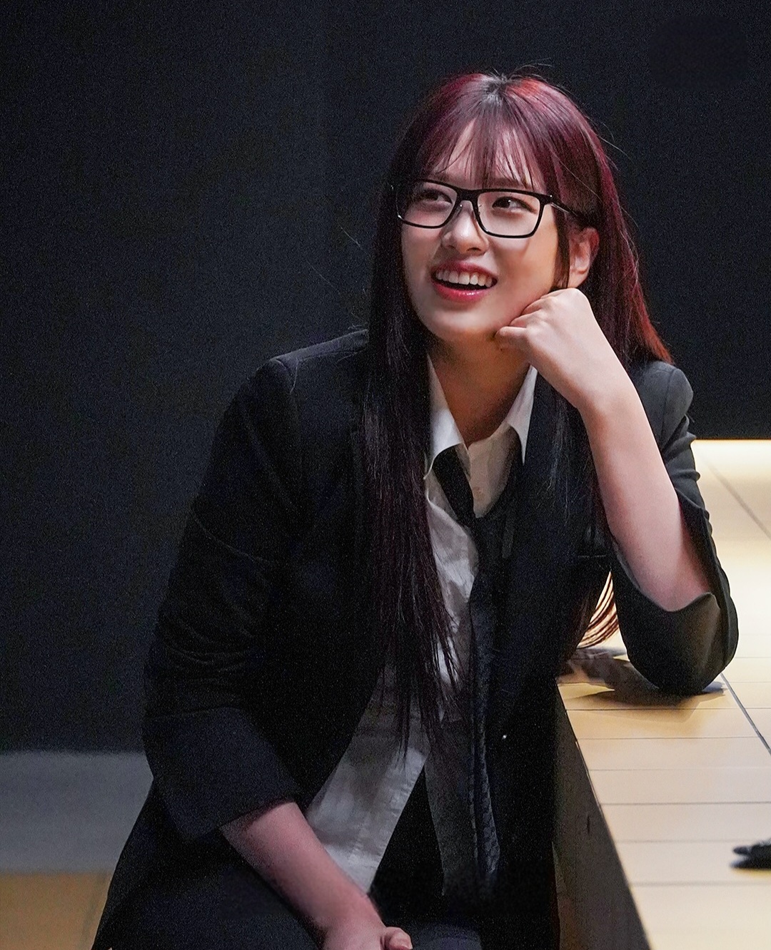 A moment captured by An Yujin (IVE)'s fan