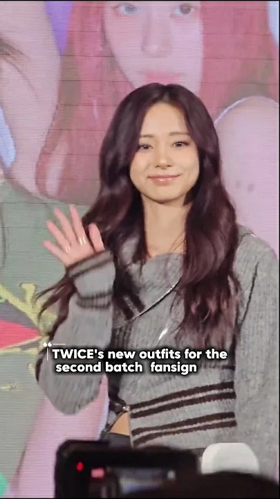 TWICEの最新写真