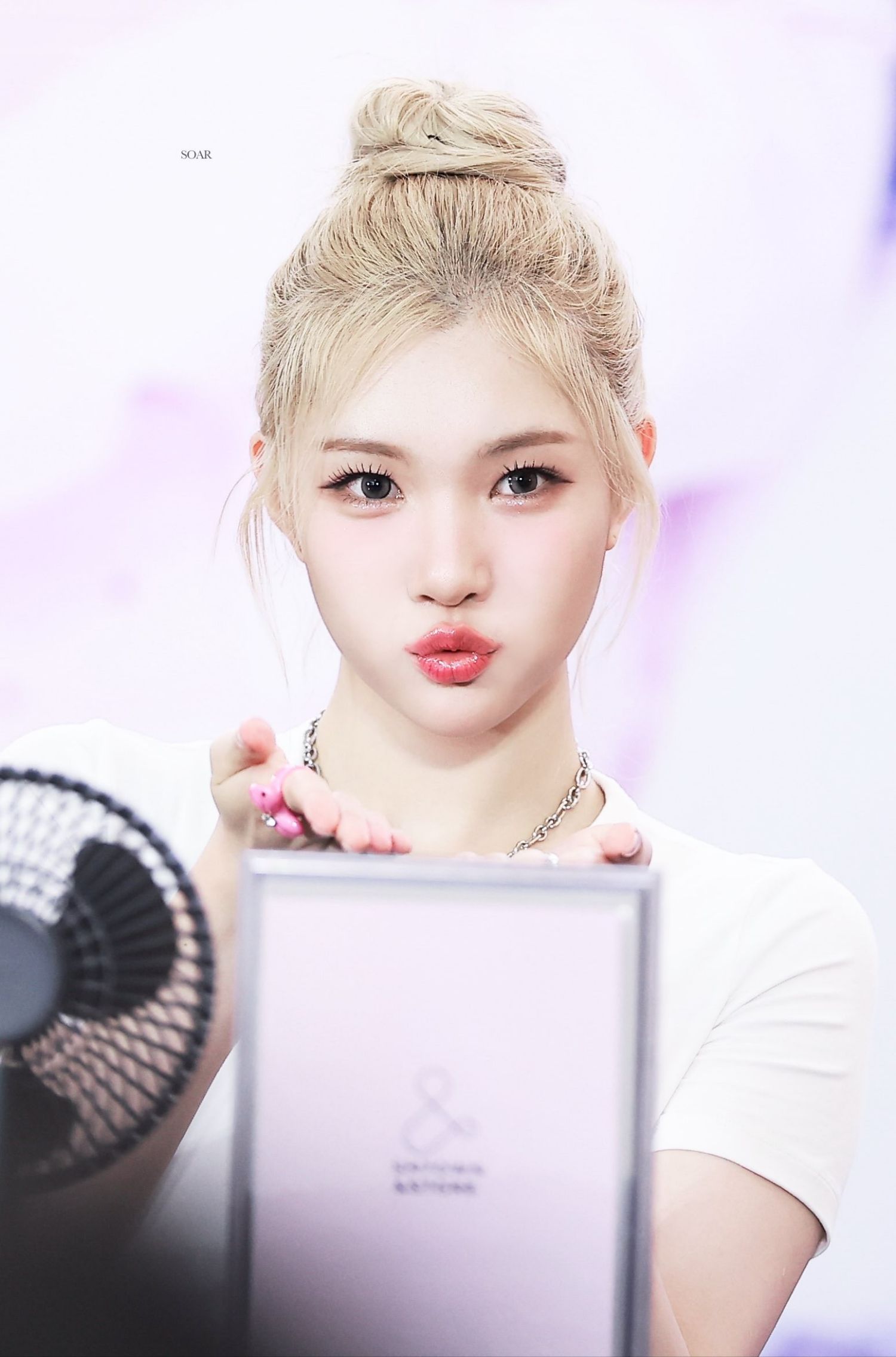 Behind-the-scenes cut of Juun (Hearts2Hearts)