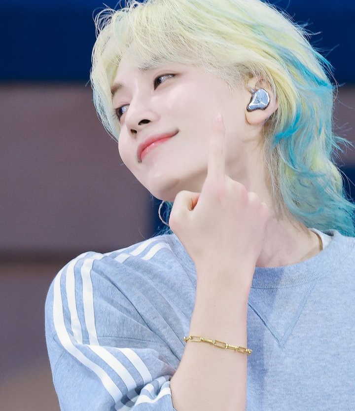 정한 (세븐틴)의 비하인드 컷