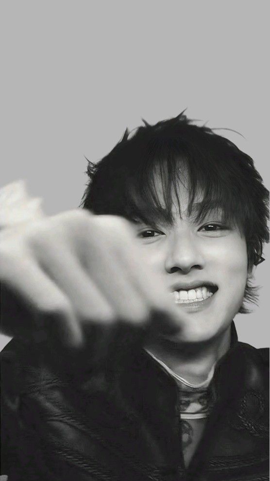 Latest photo of Seonghyeon (CORTIS)