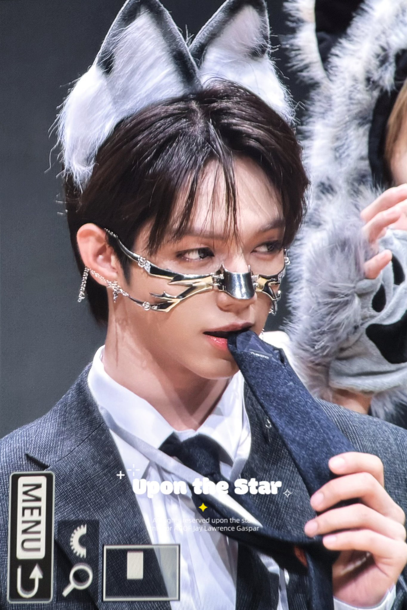 A moment captured by JL (AHOF)'s fan