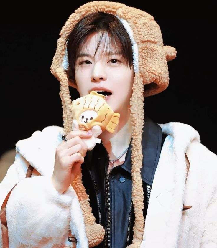 Latest photo of Seungmin (Stray Kids)