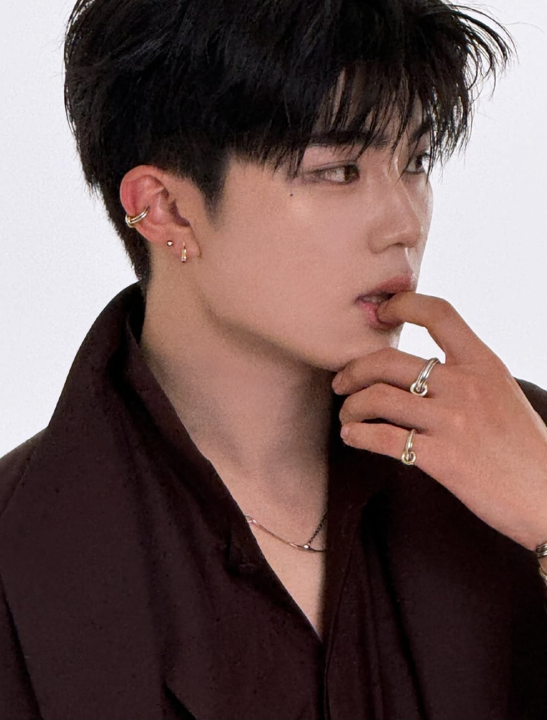 Recent activity shot of Park Gunwook (ZEROBASEONE)