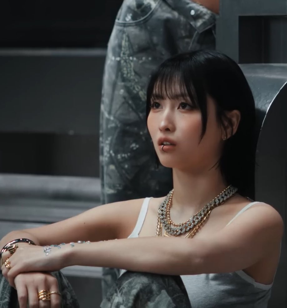 A moment captured by Momo (TWICE)'s fan