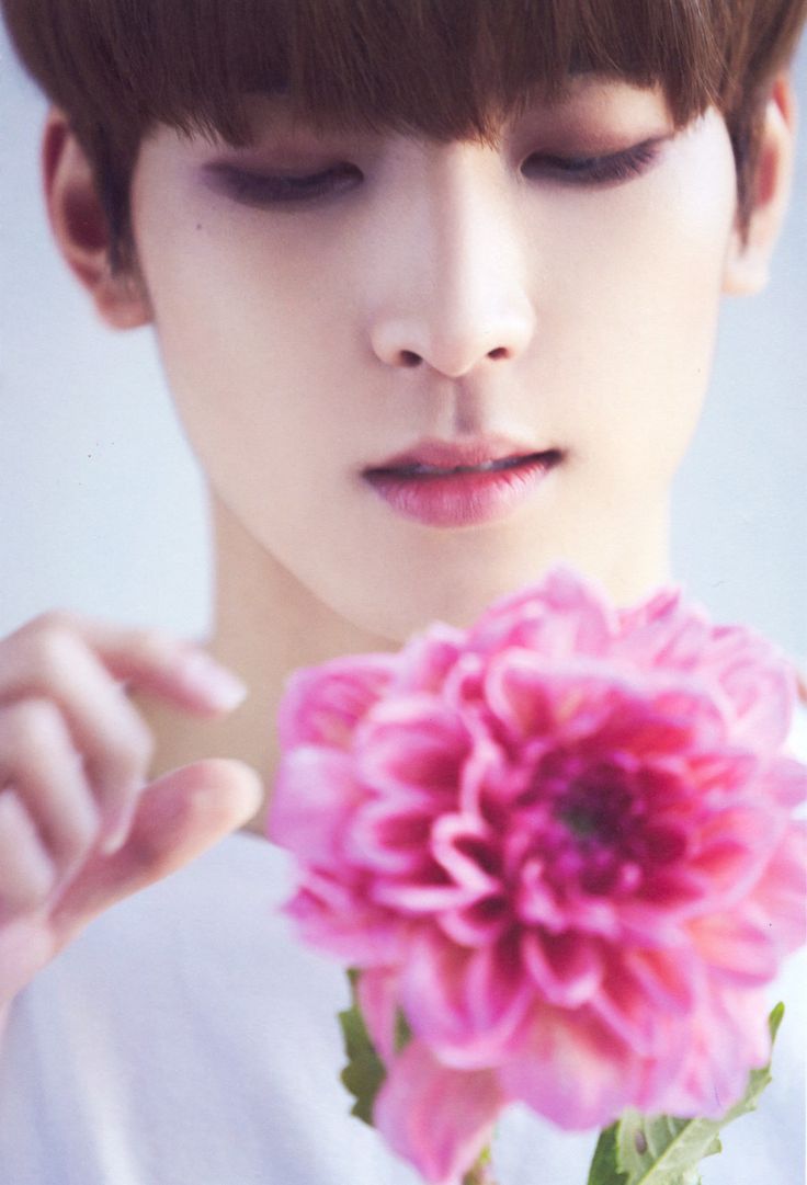 원우 (세븐틴)의 최신 사진