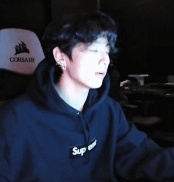 Potret di balik layar Jungkook (BTS)