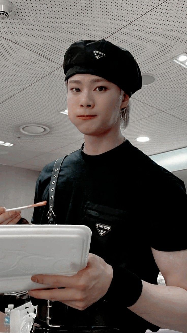 Fandom-recommended wallpaper image of Moonbin (ASTRO)
