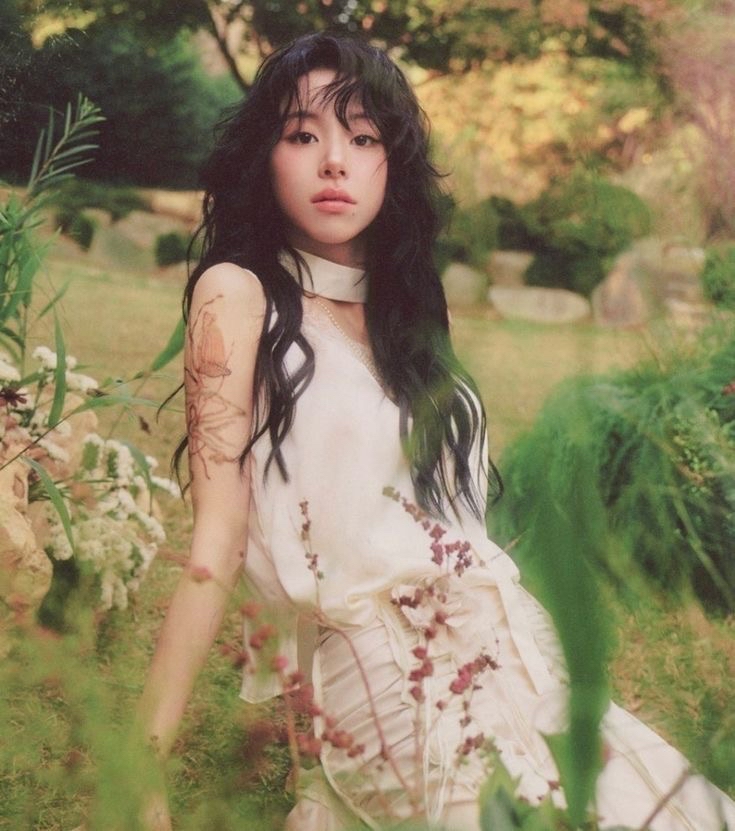 Today's most popular wallpaper in the Chaeyoung (TWICE) community