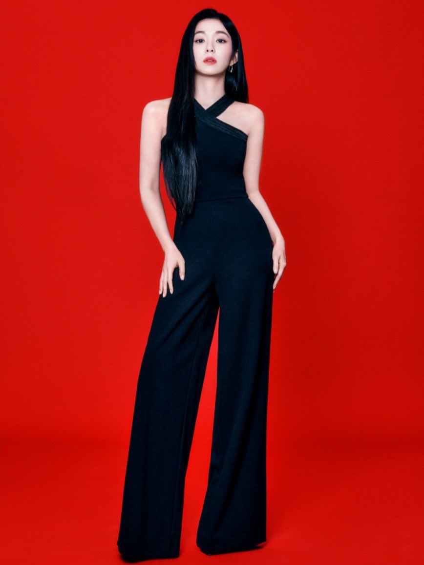 Behind-the-scenes cut of Irene (Red Velvet)